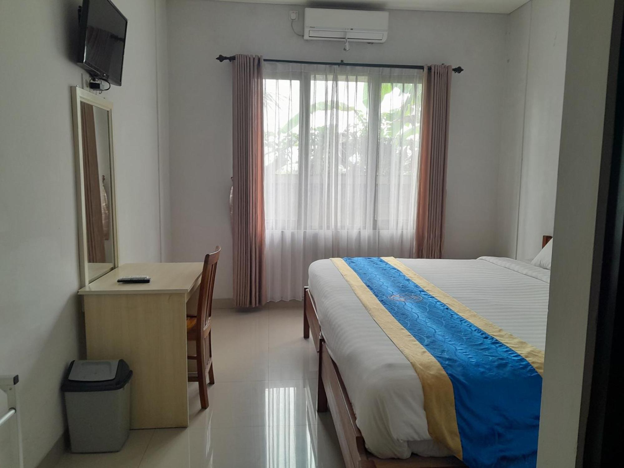 Hotel Dhyana Pura Kapal Екстер'єр фото