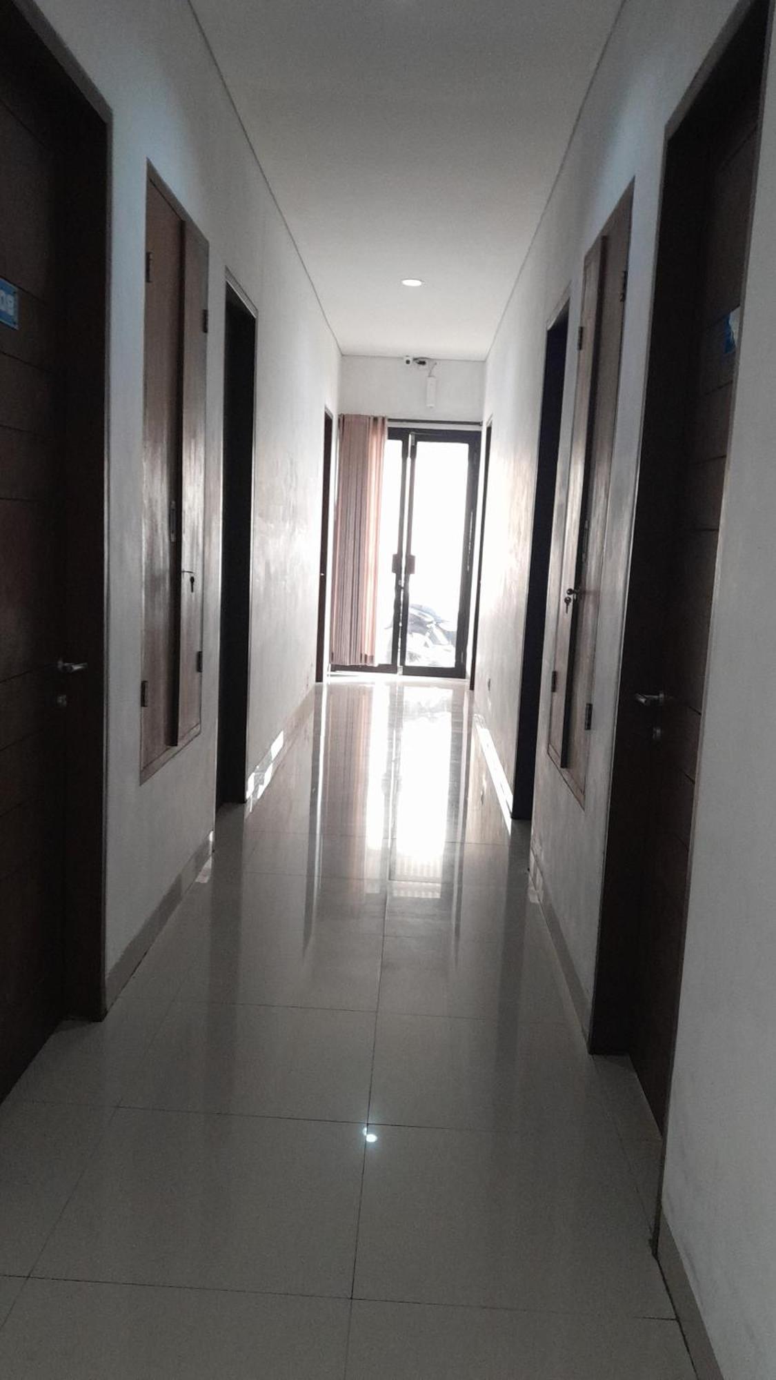 Hotel Dhyana Pura Kapal Екстер'єр фото